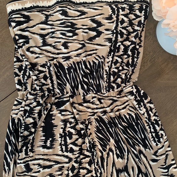 BCBG MaxAzria Dress - Size Small - Worn Once - Picture 4 of 9